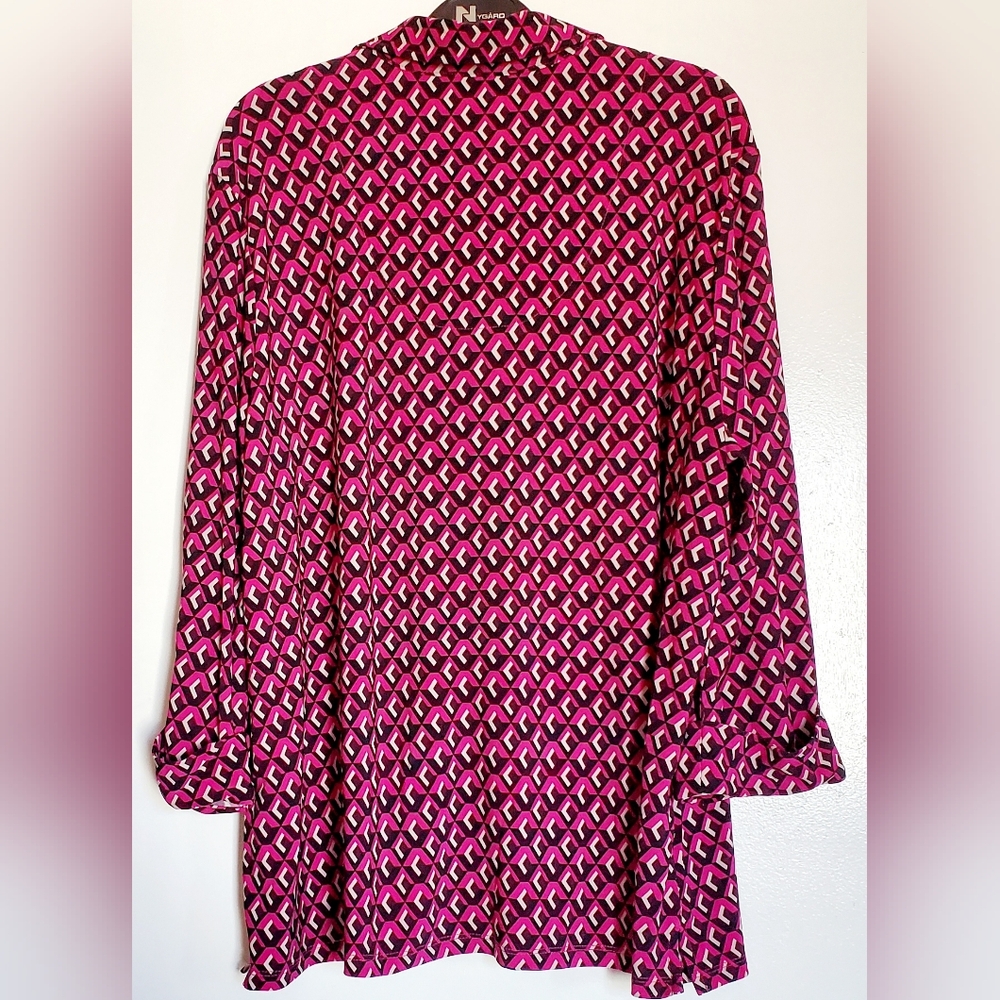 Tommy Hilfiger Fuchsia and Black Geometric Blouse - Picture 3 of 5